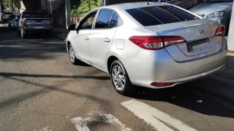 TOYOTA Yaris Sedan 1.5 16V 4P FLEX XS MULTIDRIVE AUTOMTICO CVT, Foto 6