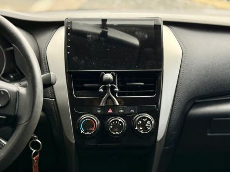 TOYOTA Yaris Sedan 1.5 16V 4P FLEX XL MULTIDRIVE AUTOMTICO CVT, Foto 9