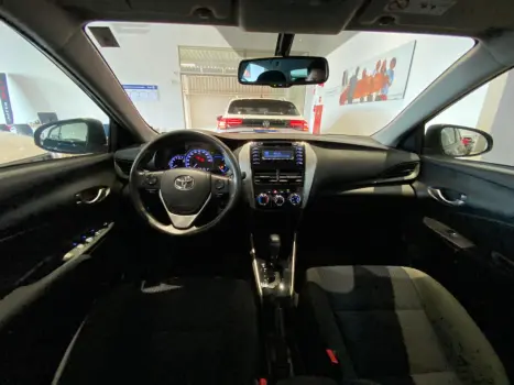 TOYOTA Yaris Sedan 1.5 16V 4P FLEX XL MULTIDRIVE AUTOM�TICO CVT, Foto 5