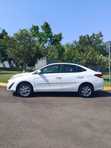 TOYOTA Yaris Sedan 1.5 16V 4P FLEX XL PLUS TECH MULTIDRIVE AUTOMTICO CVT, Foto 3