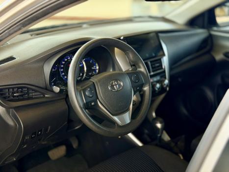 TOYOTA Yaris Sedan 1.5 16V 4P FLEX XL MULTIDRIVE AUTOM�TICO CVT, Foto 11