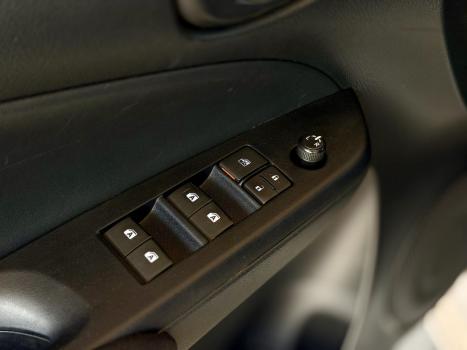 TOYOTA Yaris Sedan 1.5 16V 4P FLEX XL MULTIDRIVE AUTOM�TICO CVT, Foto 14