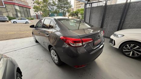 TOYOTA Yaris Sedan 1.5 16V 4P FLEX XL MULTIDRIVE AUTOM�TICO CVT, Foto 4