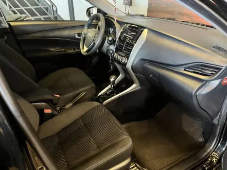 TOYOTA Yaris Sedan 1.5 16V 4P FLEX XL MULTIDRIVE AUTOM�TICO CVT, Foto 8