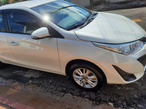 TOYOTA Yaris Sedan 1.5 16V 4P FLEX XL MULTIDRIVE AUTOM�TICO CVT, Foto 2