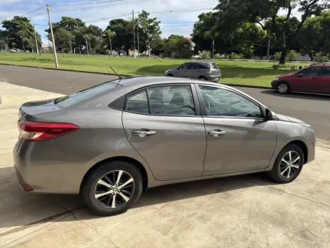 TOYOTA Yaris Sedan 1.5 16V 4P FLEX XS CONNECT MULTIDRIVE AUTOM�TICO CVT, Foto 6