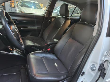 TOYOTA Yaris Sedan 1.5 16V 4P FLEX XLS CONNECT MULTIDRIVE AUTOM�TICO CVT, Foto 9