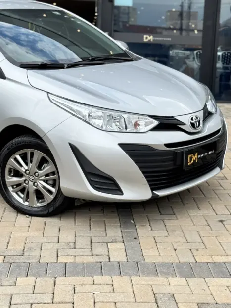 TOYOTA Yaris Sedan 1.5 16V 4P FLEX XL MULTIDRIVE AUTOM�TICO CVT, Foto 2