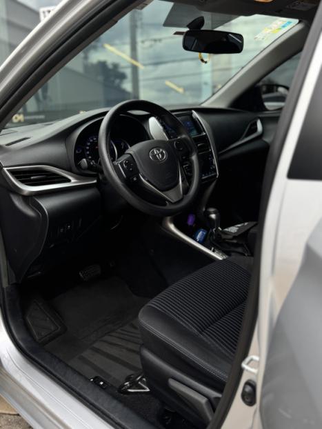 TOYOTA Yaris Sedan 1.5 16V 4P FLEX XL MULTIDRIVE AUTOM�TICO CVT, Foto 9
