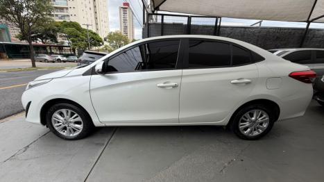 TOYOTA Yaris Sedan 1.5 16V 4P FLEX XL MULTIDRIVE AUTOM�TICO CVT, Foto 3