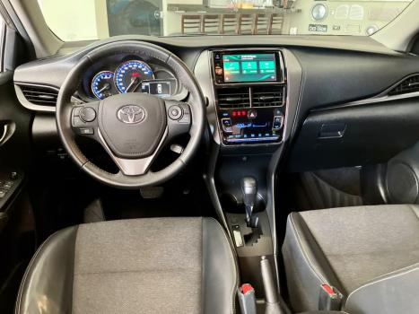 TOYOTA Yaris Sedan 1.5 16V 4P FLEX XS CONNECT MULTIDRIVE AUTOM�TICO CVT, Foto 17