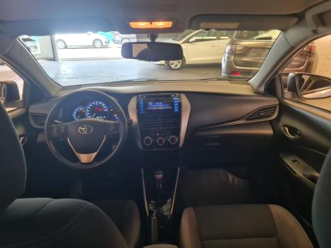 TOYOTA Yaris Sedan 1.5 16V 4P FLEX XL MULTIDRIVE AUTOM�TICO CVT, Foto 8