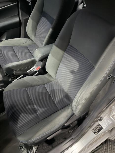 TOYOTA Yaris Sedan 1.5 16V 4P FLEX XL MULTIDRIVE AUTOM�TICO CVT, Foto 7
