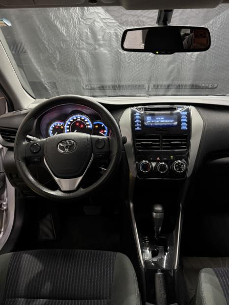TOYOTA Yaris Sedan 1.5 16V 4P FLEX XL MULTIDRIVE AUTOM�TICO CVT, Foto 11