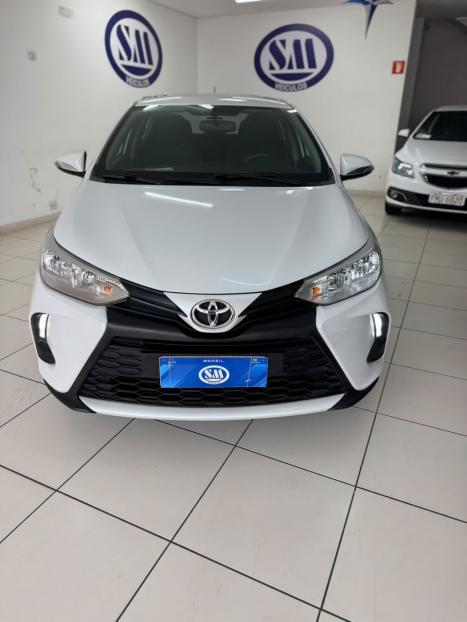 TOYOTA Yaris Sedan 1.5 16V 4P FLEX XL LIVE MULTIDRIVE AUTOM�TICO CVT, Foto 8