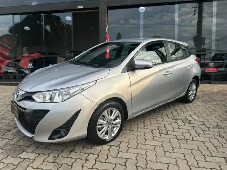 TOYOTA Yaris Sedan 1.3 16V 4P FLEX XL PLUS TECH MULTIDRIVE AUTOMÁTICO CVT, Foto 2