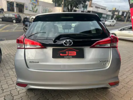 TOYOTA Yaris Sedan 1.3 16V 4P FLEX XL PLUS TECH MULTIDRIVE AUTOMÁTICO CVT, Foto 4