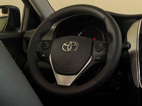 TOYOTA Yaris Sedan 1.5 16V 4P FLEX XL MULTIDRIVE AUTOMÁTICO CVT, Foto 7