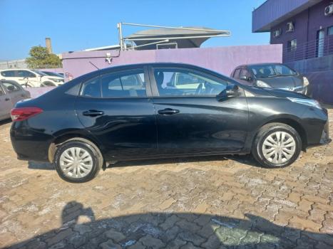 TOYOTA Yaris Sedan , Foto 3