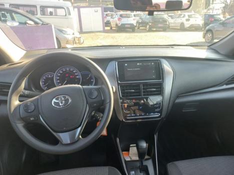 TOYOTA Yaris Sedan , Foto 7