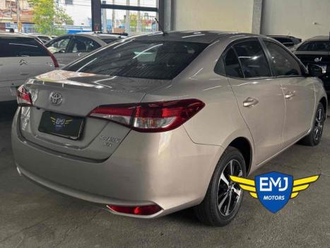 TOYOTA Yaris Sedan , Foto 6