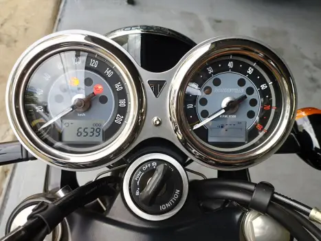 TRIUMPH Bonneville T100 900 , Foto 8