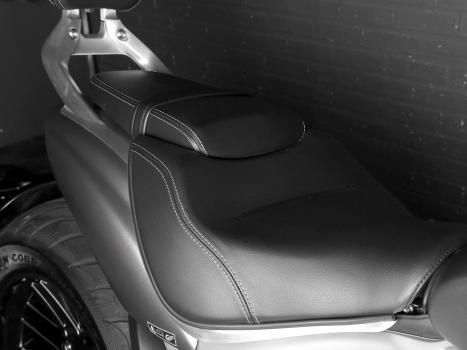 TRIUMPH Rocket III 2300 , Foto 3