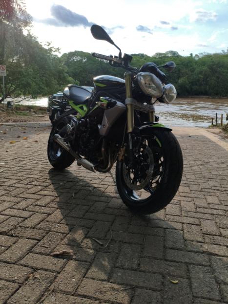 TRIUMPH Street Triple 675 R, Foto 2
