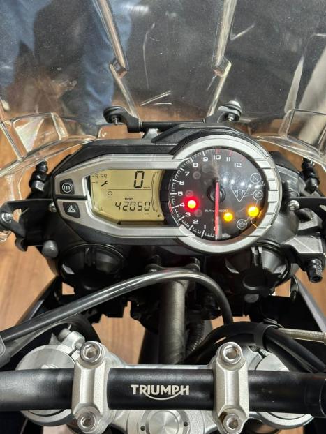 TRIUMPH Tiger 800 XCX, Foto 7