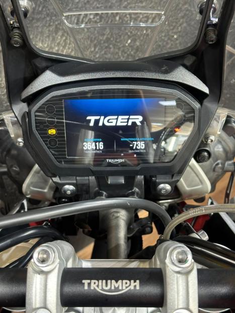 TRIUMPH Tiger 800 XCA, Foto 7