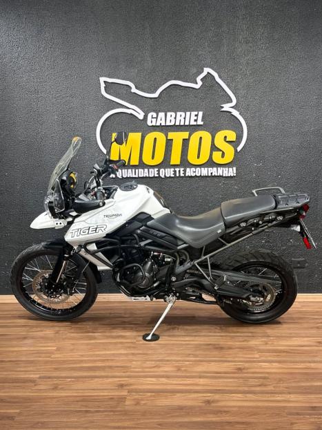 TRIUMPH Tiger 800 XCA, Foto 2