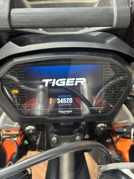 TRIUMPH Tiger 800 XCA, Foto 7