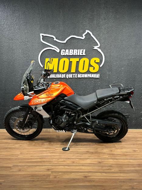 TRIUMPH Tiger 800 XCA, Foto 2