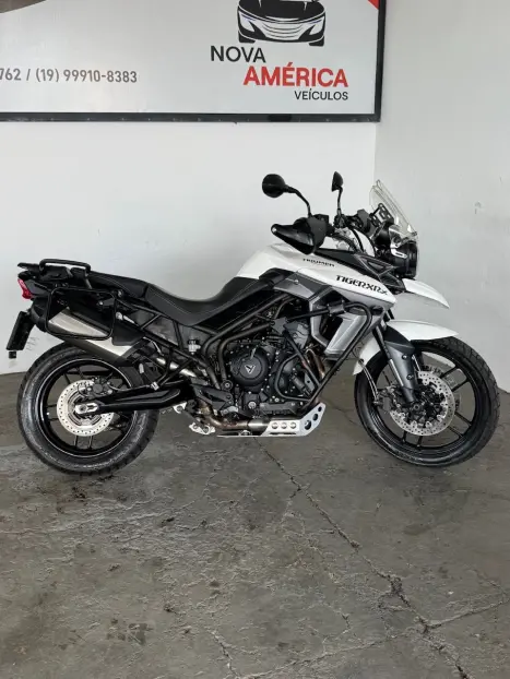 TRIUMPH Tiger 800 XRX L (LOW), Foto 1