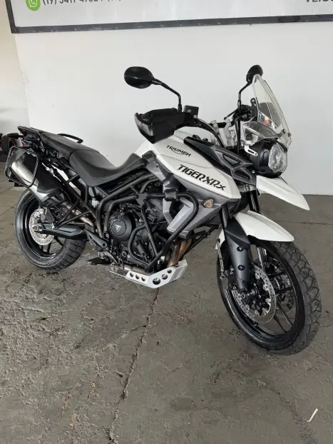 TRIUMPH Tiger 800 XRX L (LOW), Foto 2