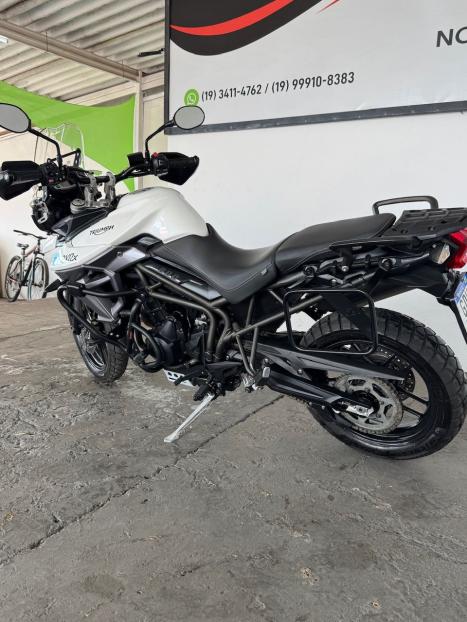 TRIUMPH Tiger 800 XRX L (LOW), Foto 4