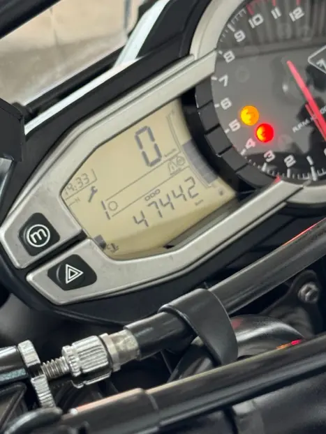 TRIUMPH Tiger 800 XRX L (LOW), Foto 9
