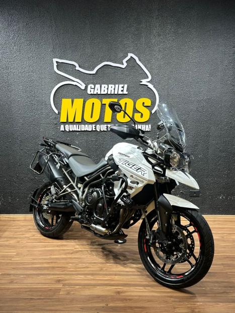 TRIUMPH Tiger 800 XRX, Foto 3