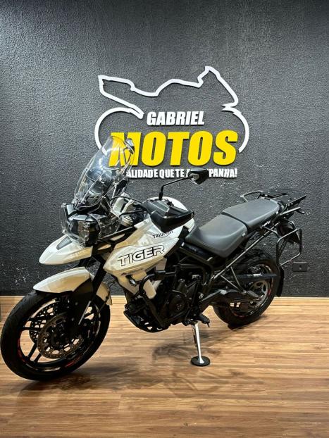 TRIUMPH Tiger 800 XRX, Foto 4