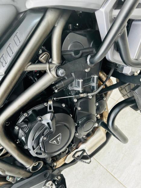 TRIUMPH Tiger 800 XRX, Foto 4