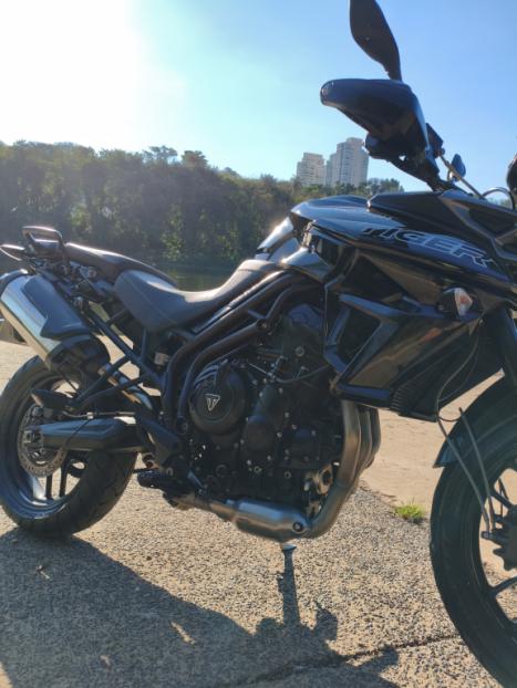 TRIUMPH Tiger 800 XR, Foto 3