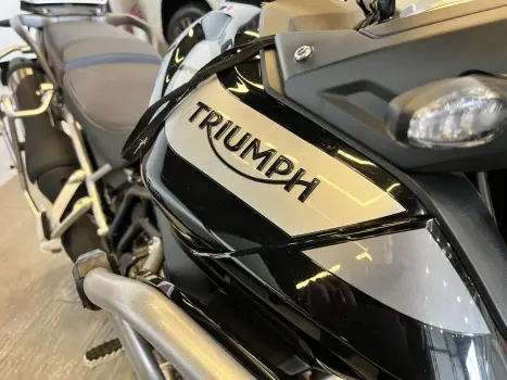 TRIUMPH Tiger 900 GT , Foto 2
