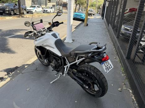 TRIUMPH Tiger 900 GT , Foto 6
