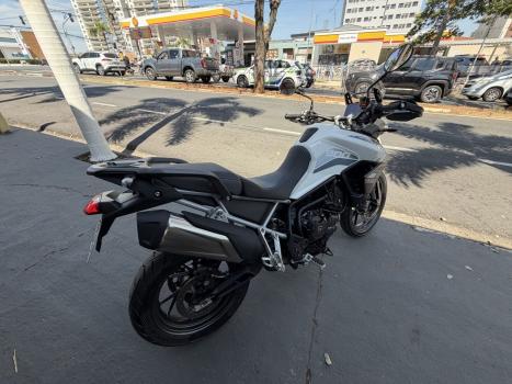 TRIUMPH Tiger 900 GT , Foto 7