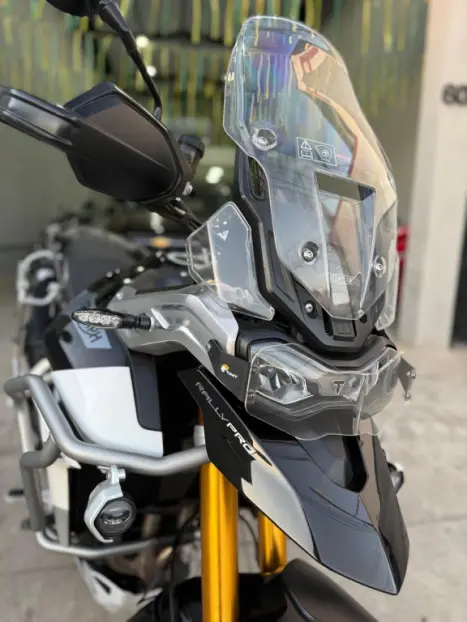 TRIUMPH Tiger 900 RALLY PR�, Foto 6