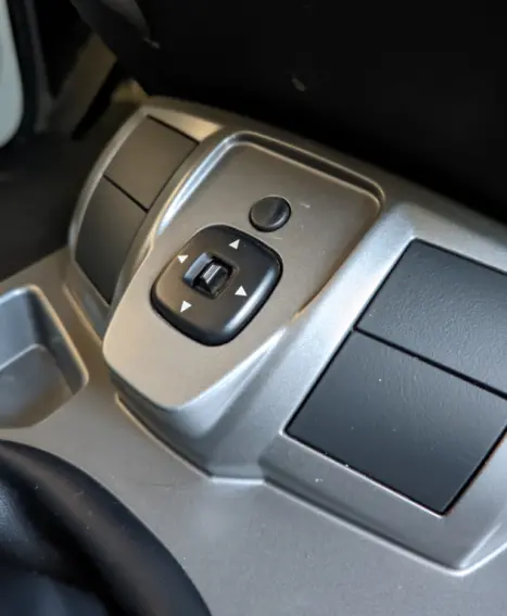 TROLLER T4 3.2 XLT 4X4 TURBO DIESEL INTERCOOLER, Foto 13 TROLLER T4 3.2 XLT 4X4 TURBO DIESEL INTERCOOLER, Foto 13