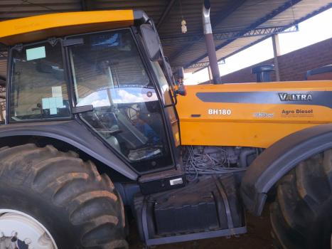 VALTRA 1880 , Foto 1