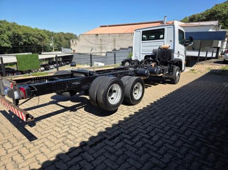 VOLKSWAGEN 13-180 DELIVERY 6X2, Foto 4