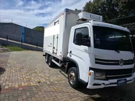 VOLKSWAGEN 13-180 DELIVERY 6X2, Foto 2