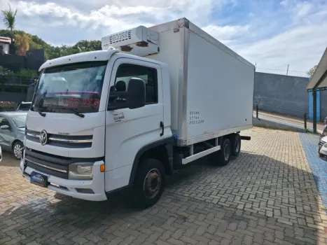 VOLKSWAGEN 13-180 DELIVERY 6X2, Foto 3